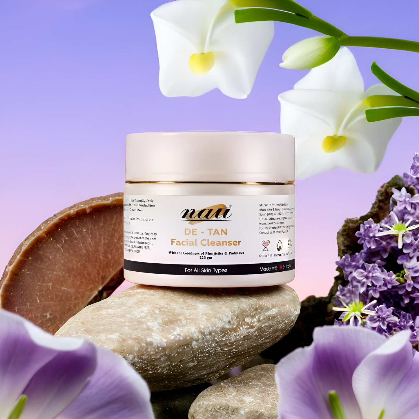 Nau De- Tan Facial Cleanser With the Goodness of Manjistha & Padmaka